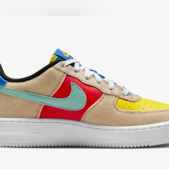 Air Force 1's - Picture 8 of 9
